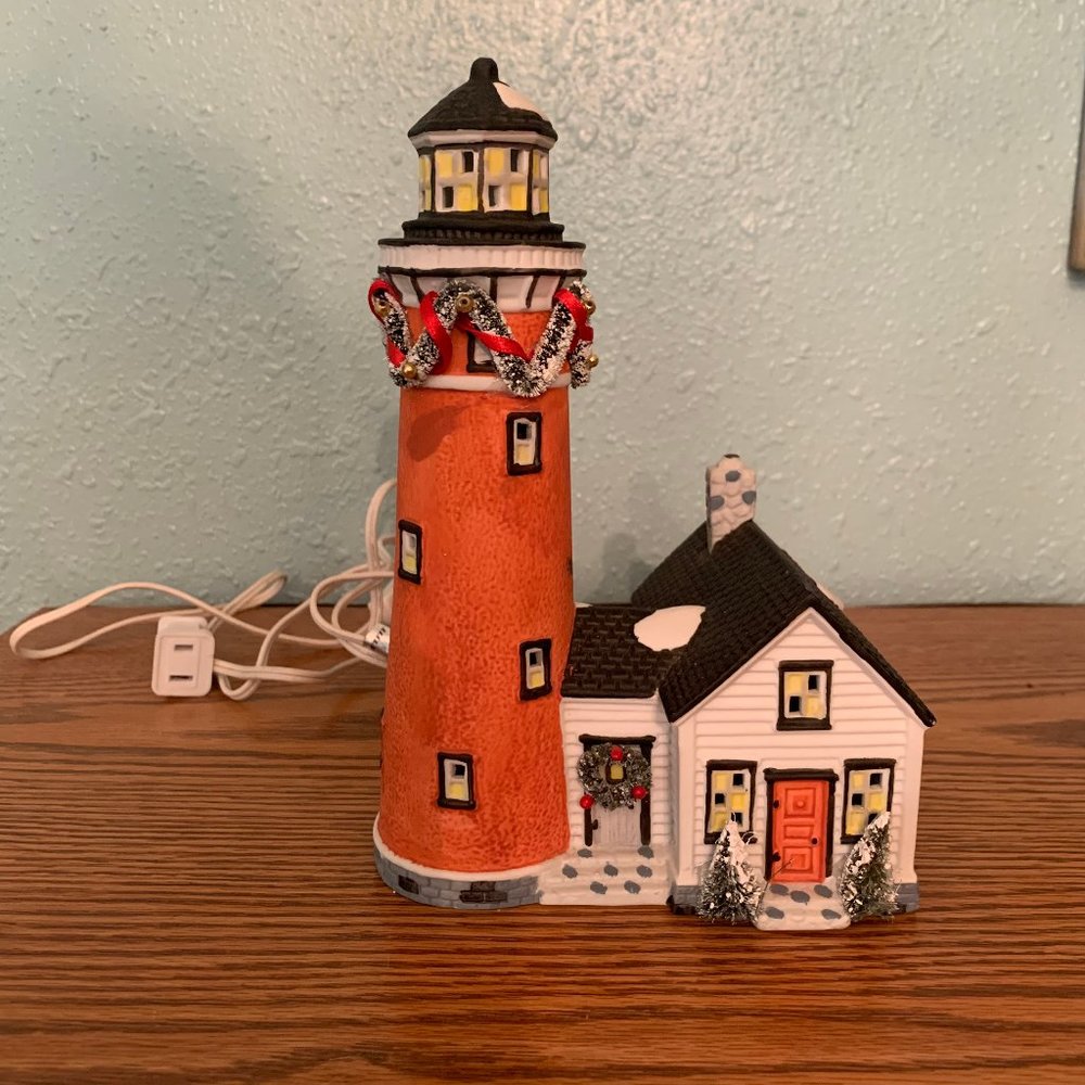 Noma 1997 Lighthouse Lights Up